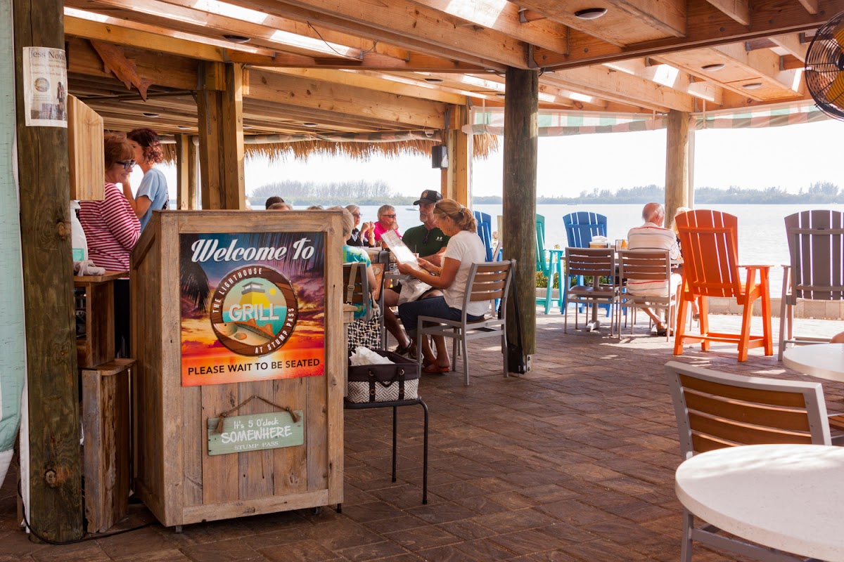 Lighthouse Grill And Tiki Bar